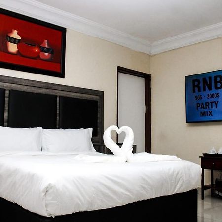 Tshukudu E Ntsho Bed & Breakfast Mogwase Exterior photo